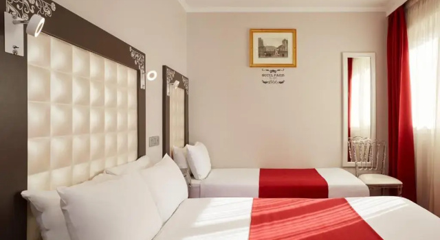 Трёхместный номер Standard Grand Hôtel Amelot