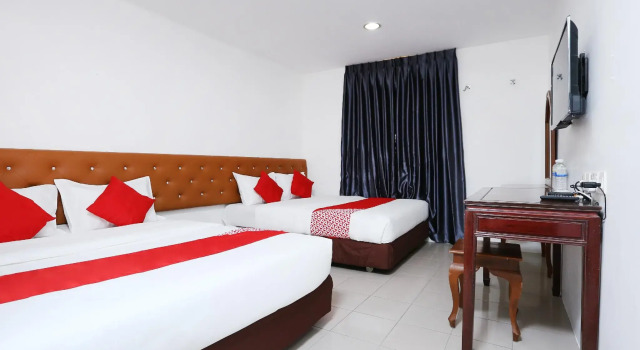 Семейный люкс OYO 89672 EG Hotel JJ