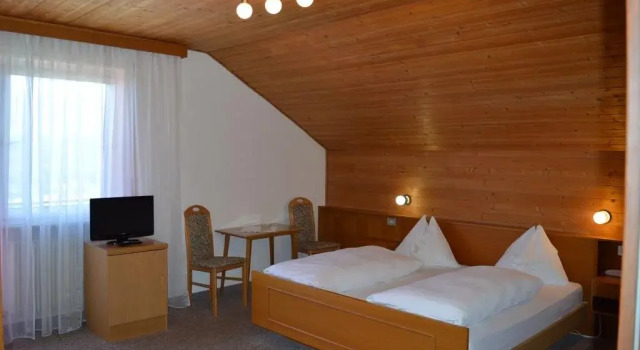 Hotel Hillebrand, Забронировать Отель Тезимо Burgraviato