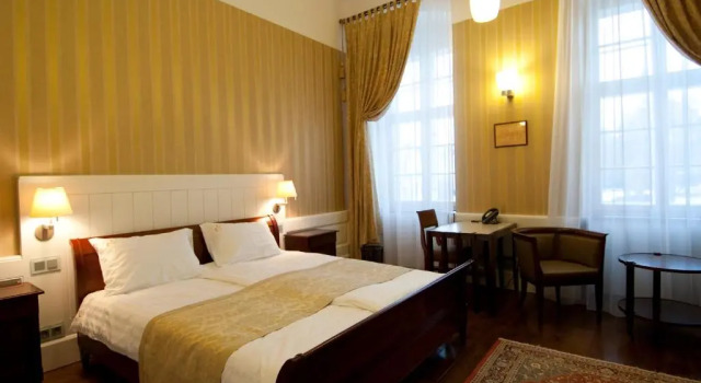 Люкс Hotel Erzsébet Paks