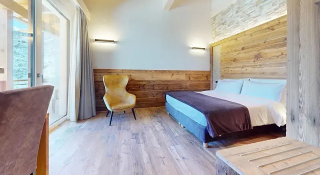 Полулюкс Luxury Hotel Gardenia