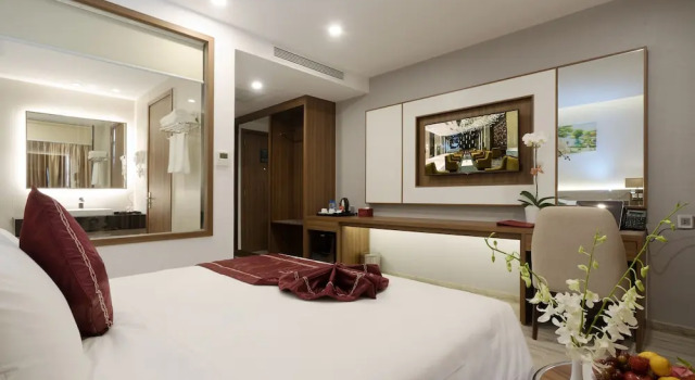 Двухместный номер Standard c 1 комнатой с видом на город LeMore Hotel Nha Trang