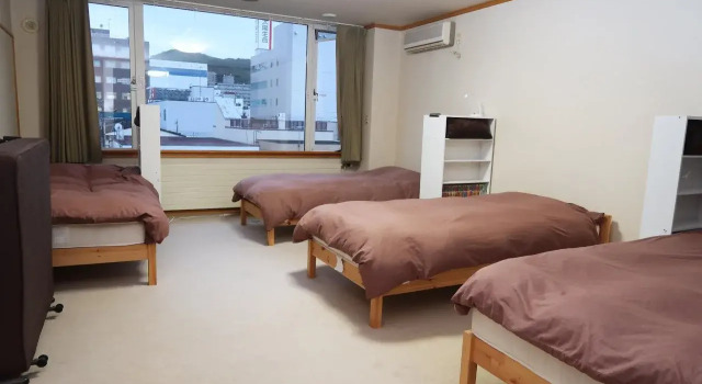 Otaru Station Sauare Guest House Ito, Забронировать Гостевой дом Гостевые дома Отару, рядом с Kitaichi Glass Sangokan, Гостевой дом