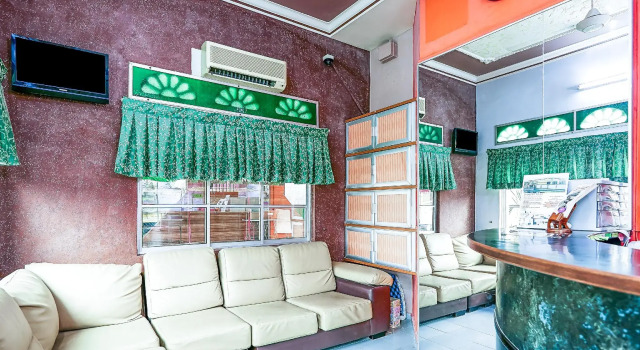 OYO 491 D Anjung Inn