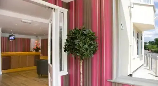 Harrisons Hotel, Prenota Hotel Shepperton Surrey