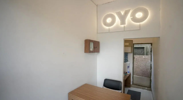 Lawang 15 Syariah by Oyo Rooms, Rezerwuj Hotel Palembang Sumatra