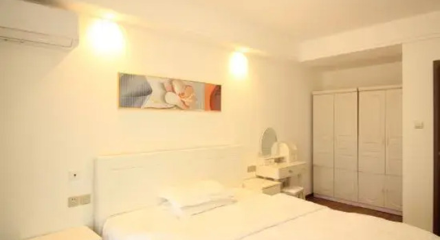 Люкс Deluxe с 3 комнатами с балконом Aijia Family Apartment