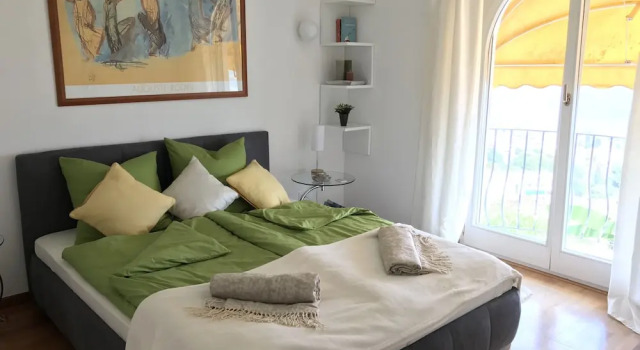 Вилла с 3 комнатами с видом на озеро Villa Kaissini