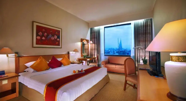 Двухместный номер Superior Menara Peninsula Hotel