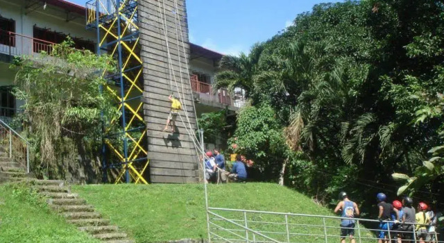 Falcon Crest Resort - Teambuilding, Rezerwuj Ośrodek wypoczynkowy Hotele resortowe w National Capital Region, Ośrodek wypoczynkowy
