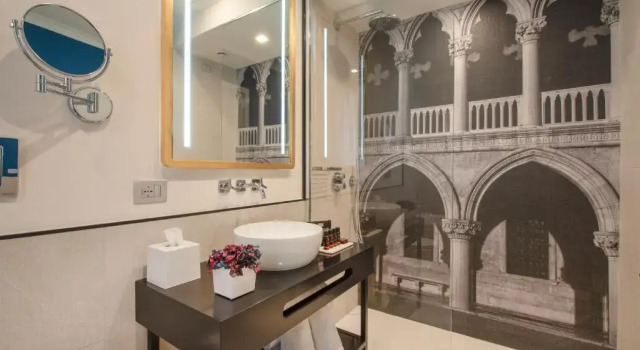 Двухместный номер Superior с частичным видом на канал H10 Palazzo Canova