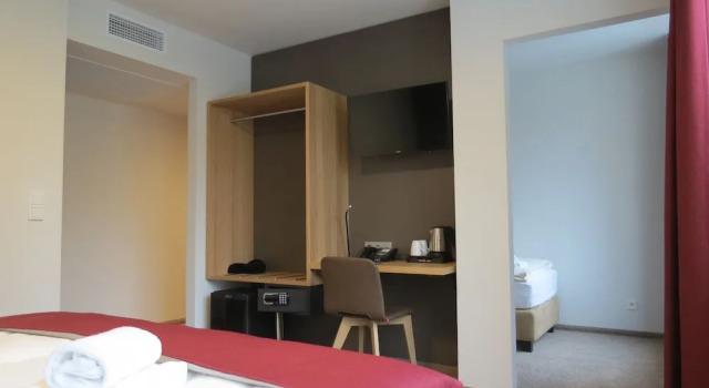 Standard triple chambre 1 chambre Hotel Neuthor