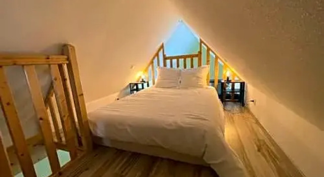 Manoir St Ambroise, Rezerwuj Hotel Hotele w Plourivo z parkingiem, Parking