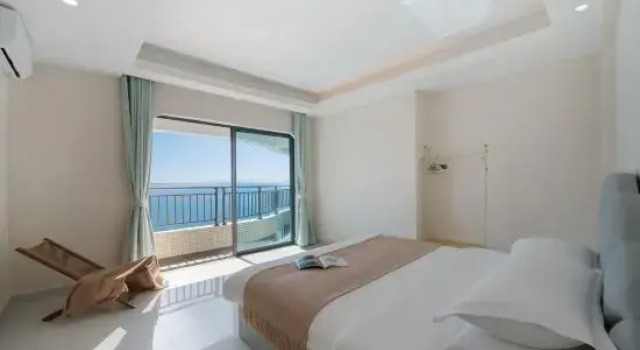 Люкс с 5 комнатами с балконом и с видом на океан Boting · Qisu Seaview Hotel Apartment (Country Garden Shili Yintan)