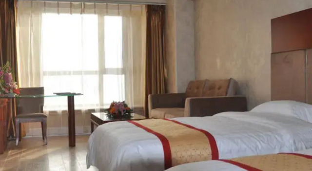 Dalian Puzhao Holiday Hotel, Book Hotel Zhongshan District 