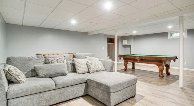 Коттедж 2 Mi to Beach: Falmouth Group Getaway w/ Game Room