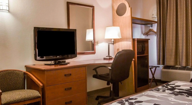 Четырёхместный номер Standard Sleep Inn Pelham Oak Mountain