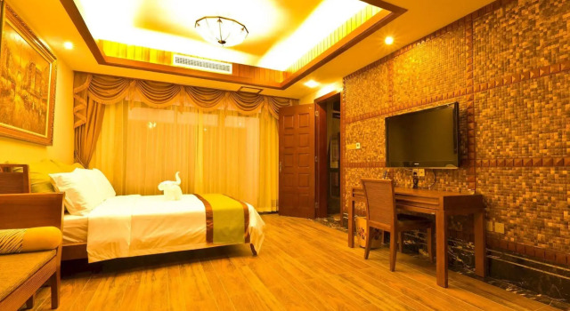 Xinglong Old Banyan Hotel - Wanning, Book Hotel Hotels in Wanning with Parking, Parking