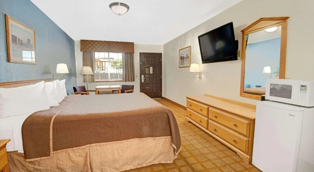 Двухместный номер Standard Days Inn by Wyndham El Paso West