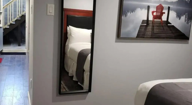 1-Bedroom Mi Casita by Amazing Property Rentals, Rezerwuj Hotel Hotele w Outaouais z parkingiem, Parking