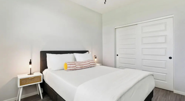 Luminous Sunrise Home with Pool and BBQ, Book Hotel Hoteller i Casa Grande med parkering, Parkering