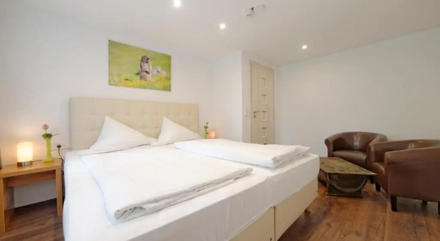 Апартаменты Hotel Bayerisch Meran