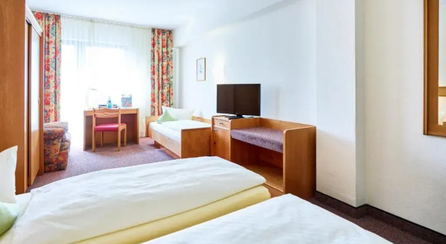 Трёхместный номер Standard Hotel Merian Rothenburg