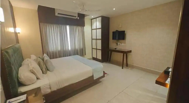 Kahden hengen Sviitti kaupunkinäköala Hotel Radhika Regency