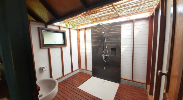 Номер Standard с 2 комнатами с балконом и с видом на море Bann Pae Cabana Hotel And Resort