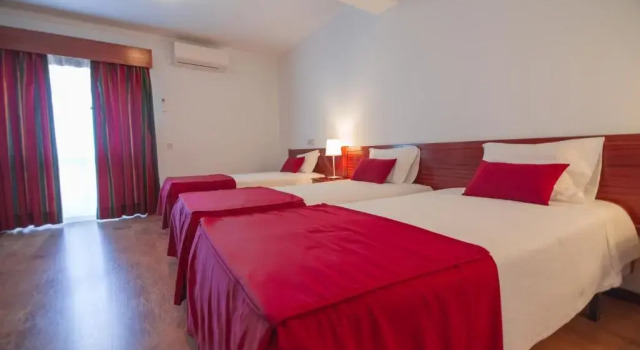 Трёхместный номер Standard Hotel Cristo Rei - Fatima