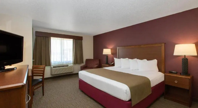 Номер Standard AmericInn by Wyndham Merrill