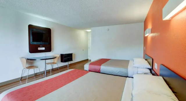 Четырёхместный номер Standard Motel 6-Santa Ana, CA - Irvine - Orange County Airport