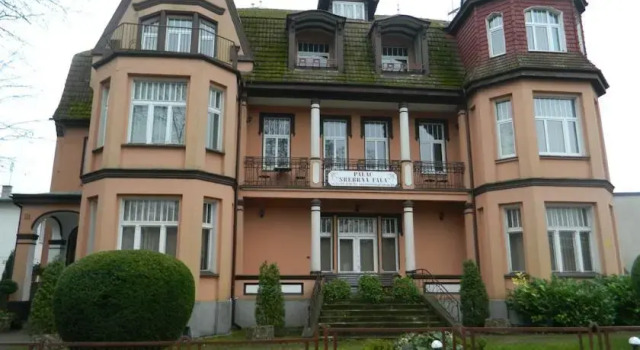 Pałacyk Srebrna Fala