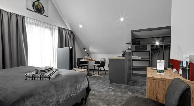 WeinMotel Simon 1 a, Boek Motel Alzenau in Unterfranken 
