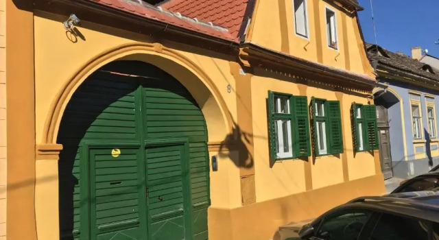 Hermannstadt House 1, Varaa Hotelli Sibiu Old Town 
