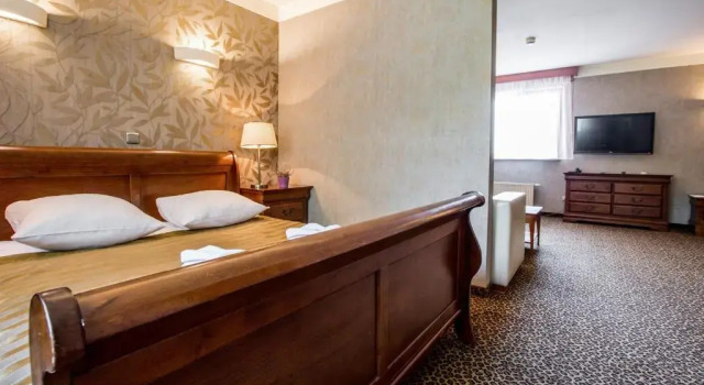 Полулюкс Hotel Diament Vacanza Katowice - Siemianowice