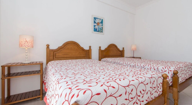 Cabanas T1 Apartment With Balcony & BBQ 8min Walk to Beachfront, Забронировать Апартаменты/квартира Отели Тавира с парковкой, рядом с Benamor Golf Course, Парковка