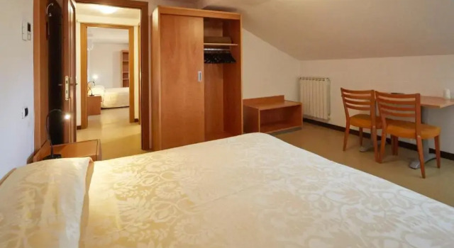 Четырёхместный номер Standard Мансарда Hotel Villa Adriana