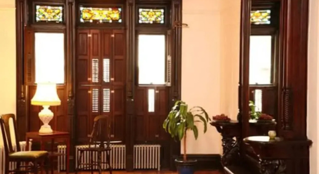 Sankofa Aban Bed and Breakfast, Забронировать Отель Bed-Stuy Бруклин, рядом с First AME Zion Church
