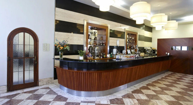 Balneario de Cestona, Rezerwuj Hotel Hotele w Baskonia z parkingiem, Parking