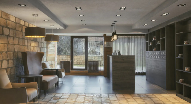 Four Points by Sheraton Kolasin, Book Hotel Hotels in Kolasin County with Parking, Parking