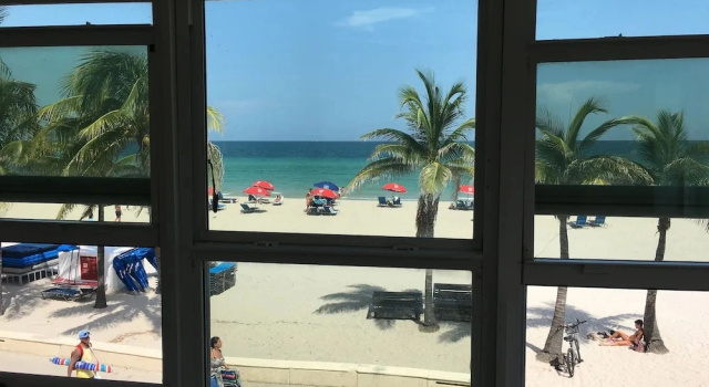 Номер Deluxe с видом на море Golden Sand Oceanfront