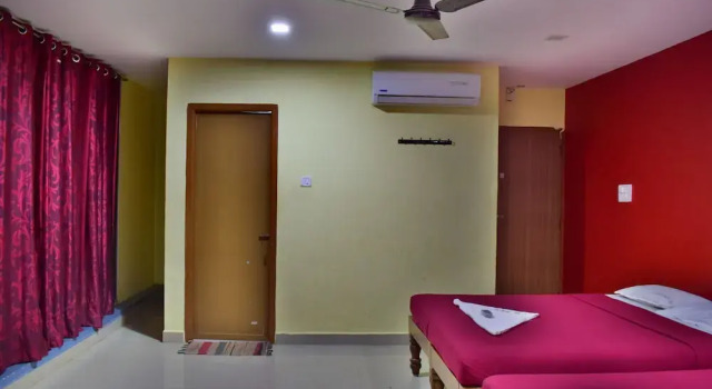 Двухместный семейный номер Standard yelagiri residency