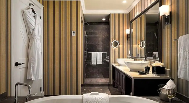 Четырёхместный номер Standard Oak Bay Beach Hotel