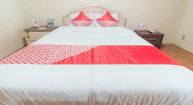Collin Beach Hotel, Reservar Hotel Ambon Maluku