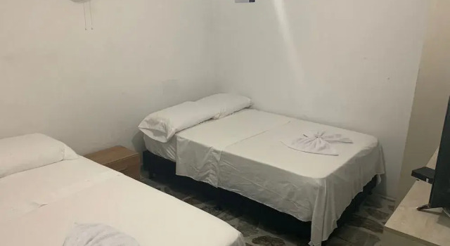 Jardín de la castellana, Забронировать Отель Медельин Antioquia, рядом с Парк Белен