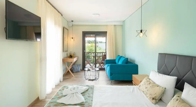 Четырёхместный номер Premium Aria Seaside Retreat - ex Regos Resort Hotel