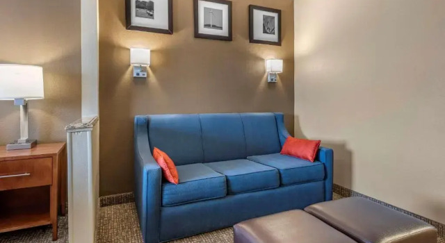 Номер Standard Comfort Suites Terre Haute University Area