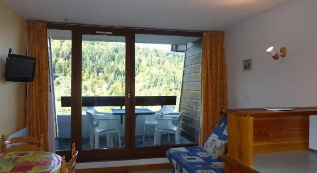 Appartement Mont-Dore, 1 pièce, 3 personnes - FR-1-608-93, Prenota Appartamento Hotel a Alvernia con parcheggio, Parcheggio