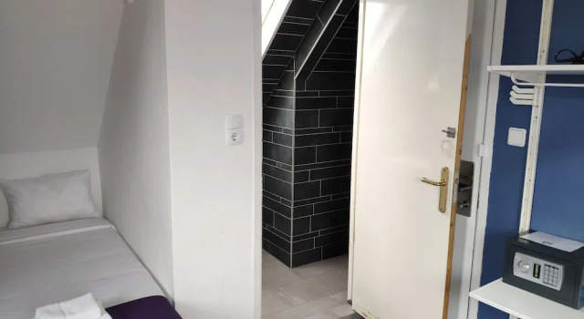 Четырёхместный номер Economy c 1 комнатой Hotel Bellington